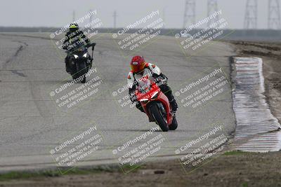 media/Nov-30-2025-TrackDaz (Sun) [[d8b22663df]]/C Group/Session 4 (Outside Grapevine)/